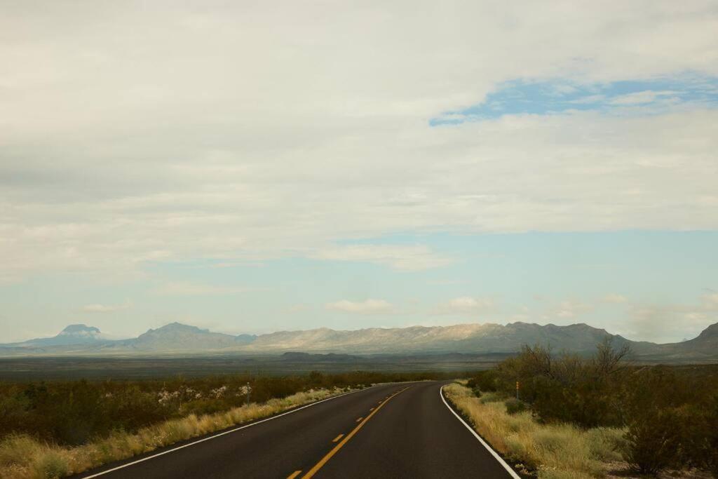 فيلا Casa Piedra ⁠ — Short Drive From Big Bend تيرلينغوا المظهر الخارجي الصورة