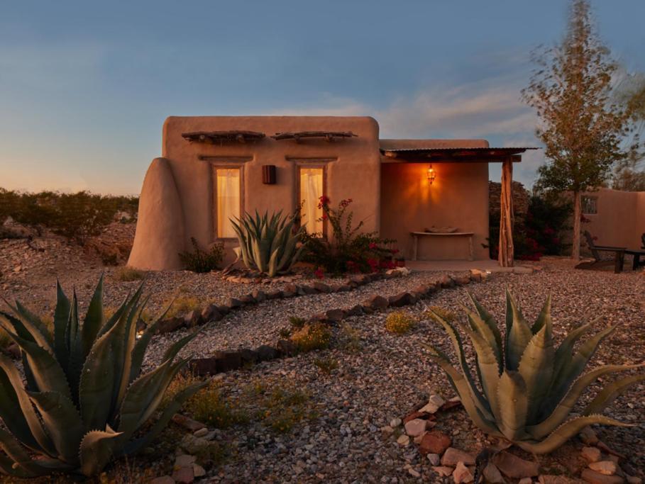 فيلا Casa Piedra ⁠ — Short Drive From Big Bend تيرلينغوا المظهر الخارجي الصورة