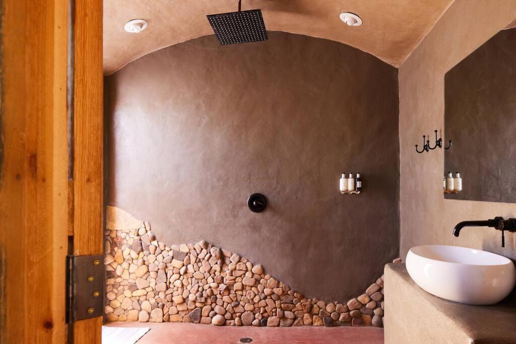 فيلا Casa Piedra ⁠ — Short Drive From Big Bend تيرلينغوا المظهر الخارجي الصورة